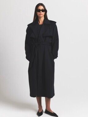 SKIMS Boyfriend Fleece Black Trench Coat